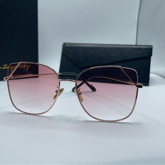 NWT Queens N Dolls Boutique light pink & gold sunglasses - Picture 4 of 6